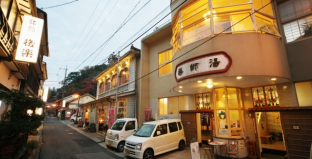 温泉津温泉 薬師湯 島根県大田市観光サイト